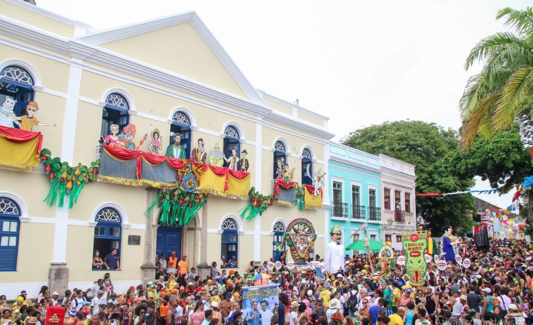 Taxistas de dez cidades do Grande Recife estão autorizados a circular em Olinda, durante o Carnaval