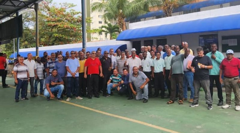 taxistas fazem manifestação na cotae - Foto Divulgação AGT