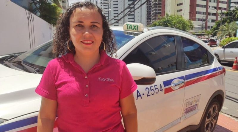 Queila Jorge: "Vão em busca dos seus sonhos" - Foto: Helton Carlucho/Ei Táxi